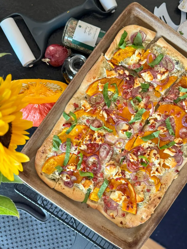 Flammkuchen mit Kürbis